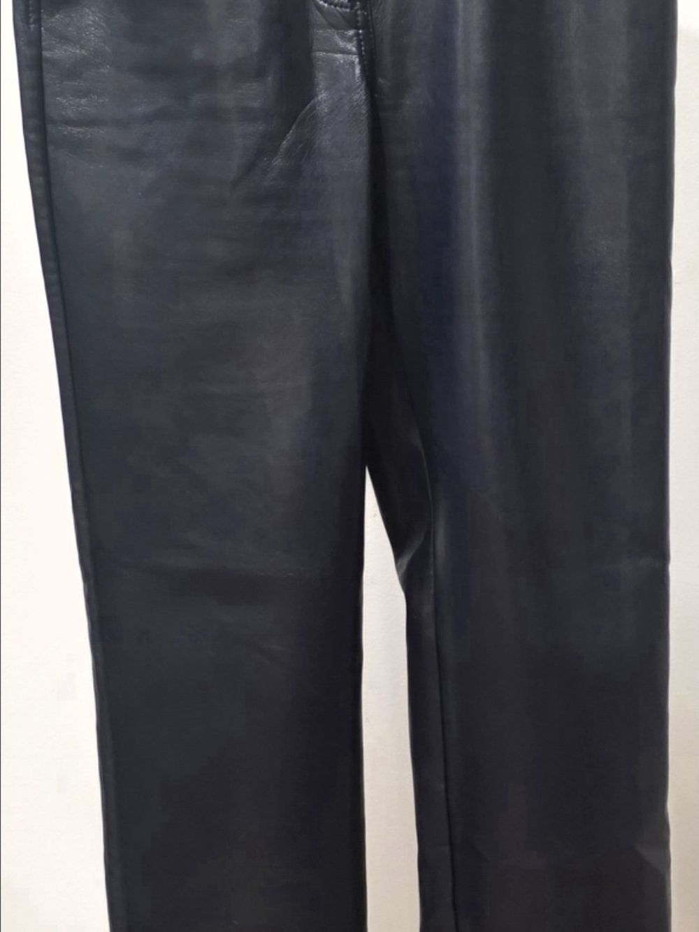 Aritzia Wilfred The Melina Tall Vegan Leather Pants • Black • Size 2
